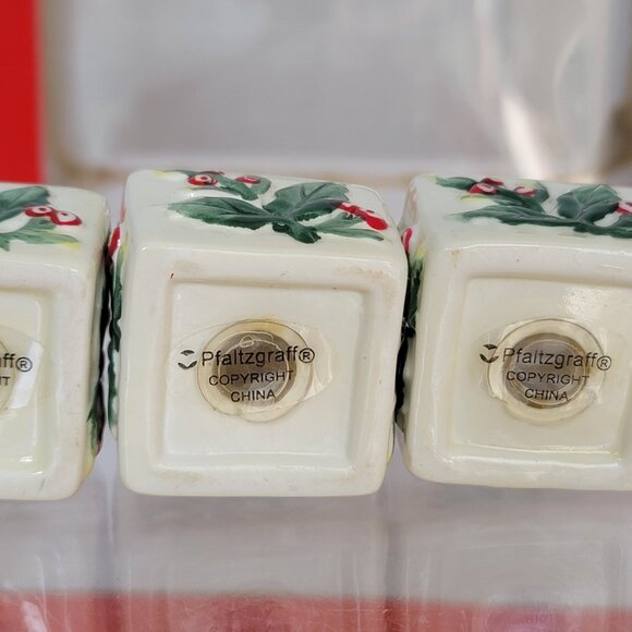Pfaltzgraff Christmas Winterberry Collection Ceramic Mini Salt & Pepper Set/4 - Picture 8 of 15